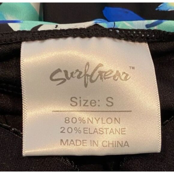 Surf Gear Women's Swim Suit Swimwear Top Leaf Tropical Print size Small - Picture 7 of 8